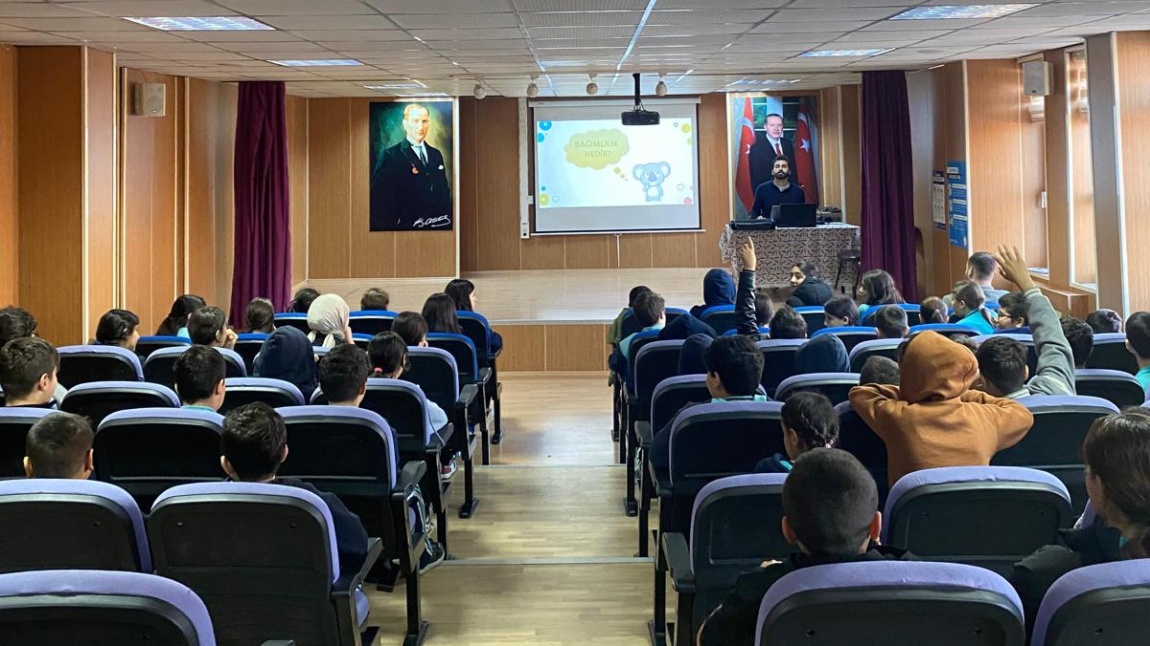 BAĞIMLILIKLA MÜCADELE SEMİNERİ