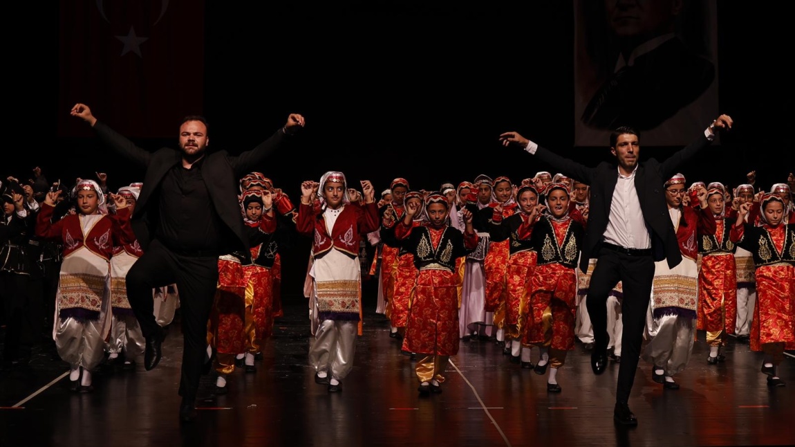 YIL SONU GÖSTERİMİZ: ‘ANADOLU’DAN İZLER’ 